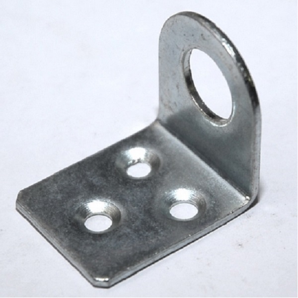 Проушина угловая 40х75мм оцинкованная