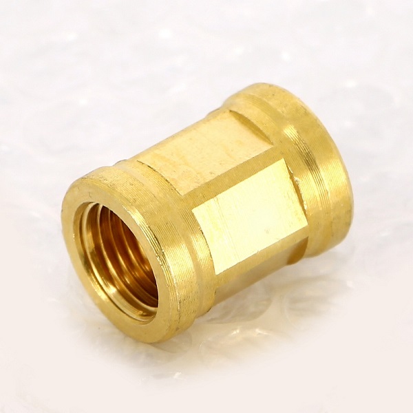 Муфта соединительная  1/4" UNI-FITT